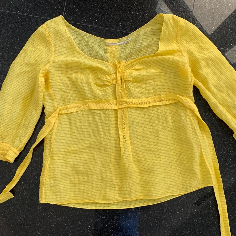MaxStudio Yellow Top